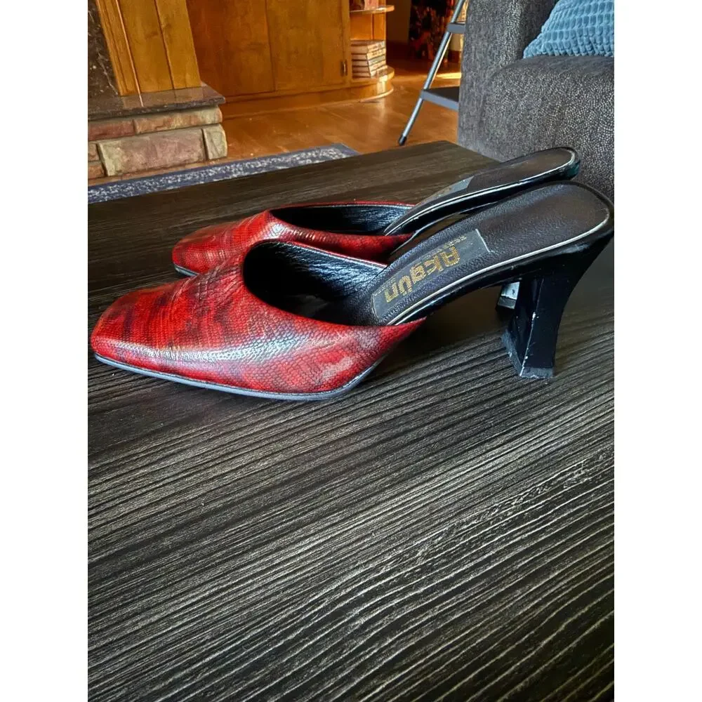 Akgün Red Snake Skin Mule Kitten Toe Heels Sz. 7 - Picture 2 of 6